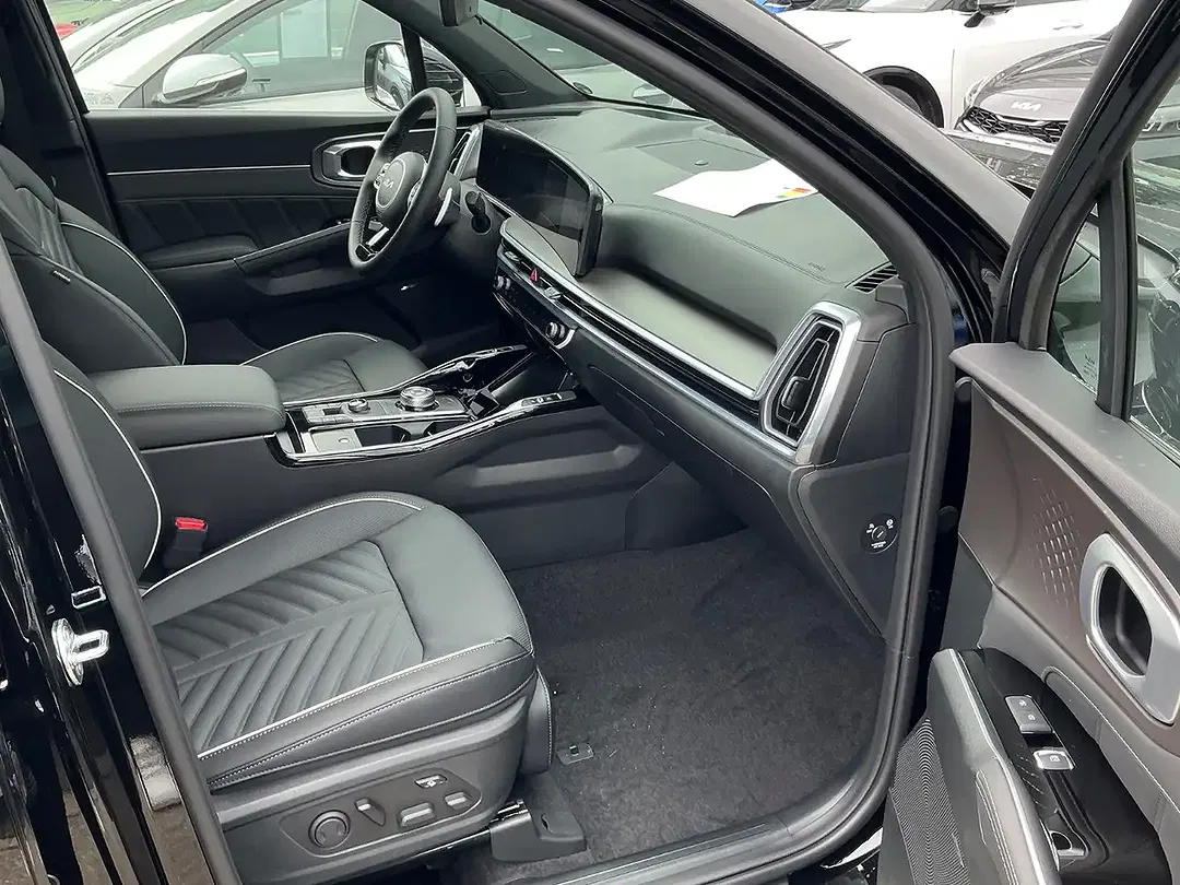 Kia Sorento - Thumbnail 12