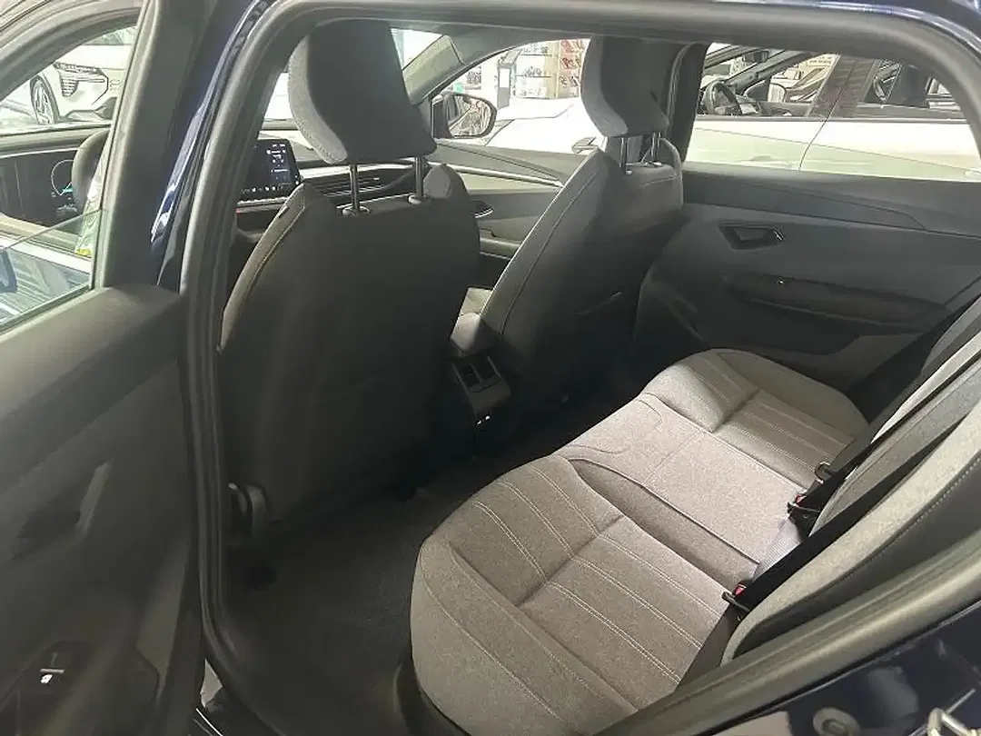 Mitsubishi Eclipse Cross - Thumbnail 10
