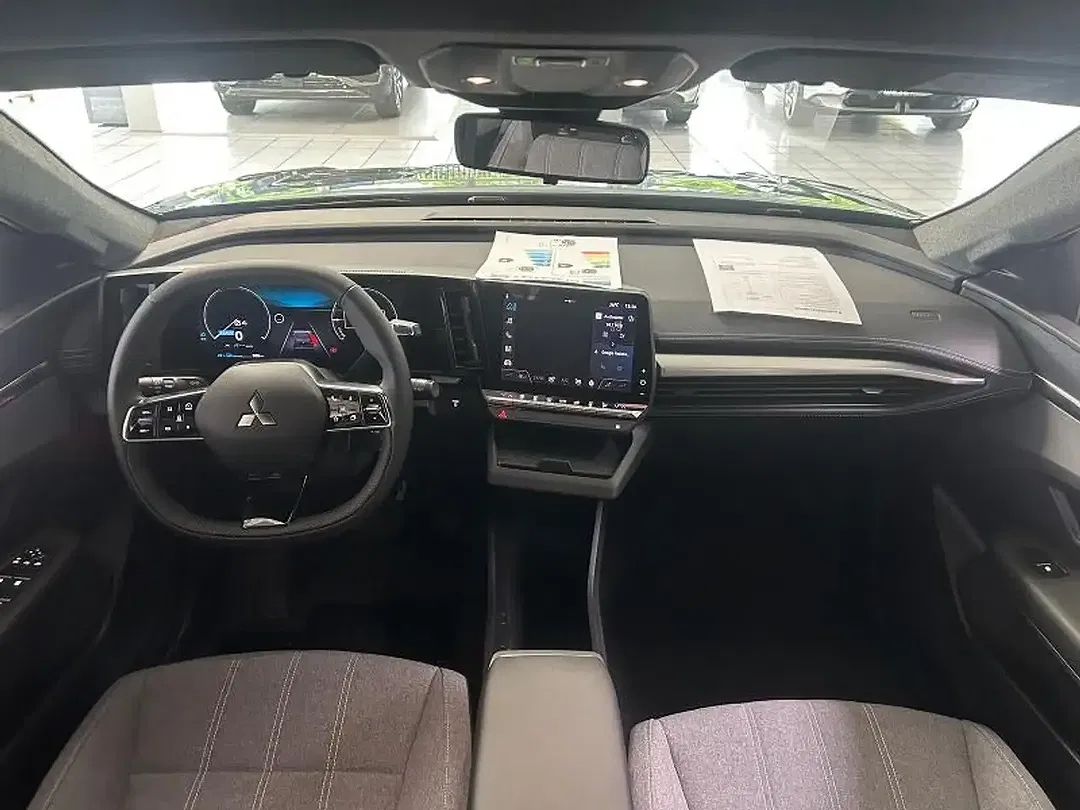 Mitsubishi Eclipse Cross - Thumbnail 11