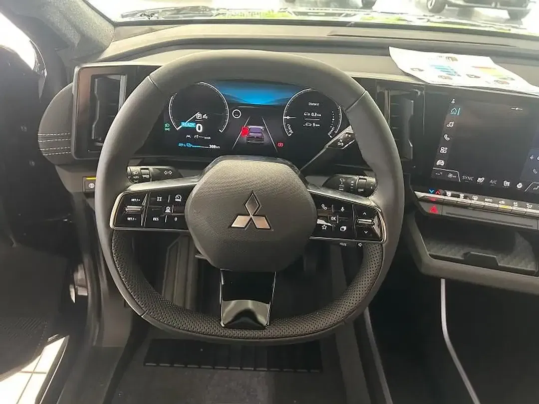 Mitsubishi Eclipse Cross - Thumbnail 12