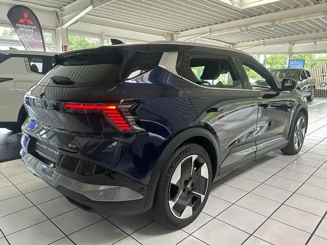 Mitsubishi Eclipse Cross - Thumbnail 6