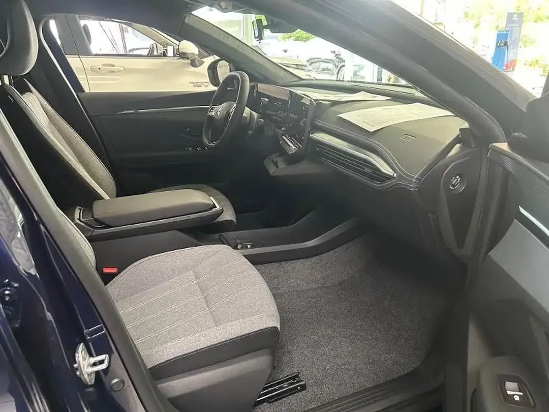 Mitsubishi Eclipse Cross - Thumbnail 9