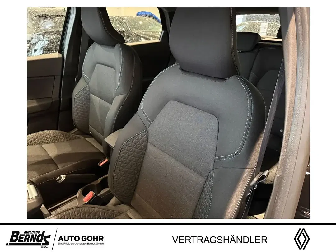 Renault Captur - Thumbnail 12