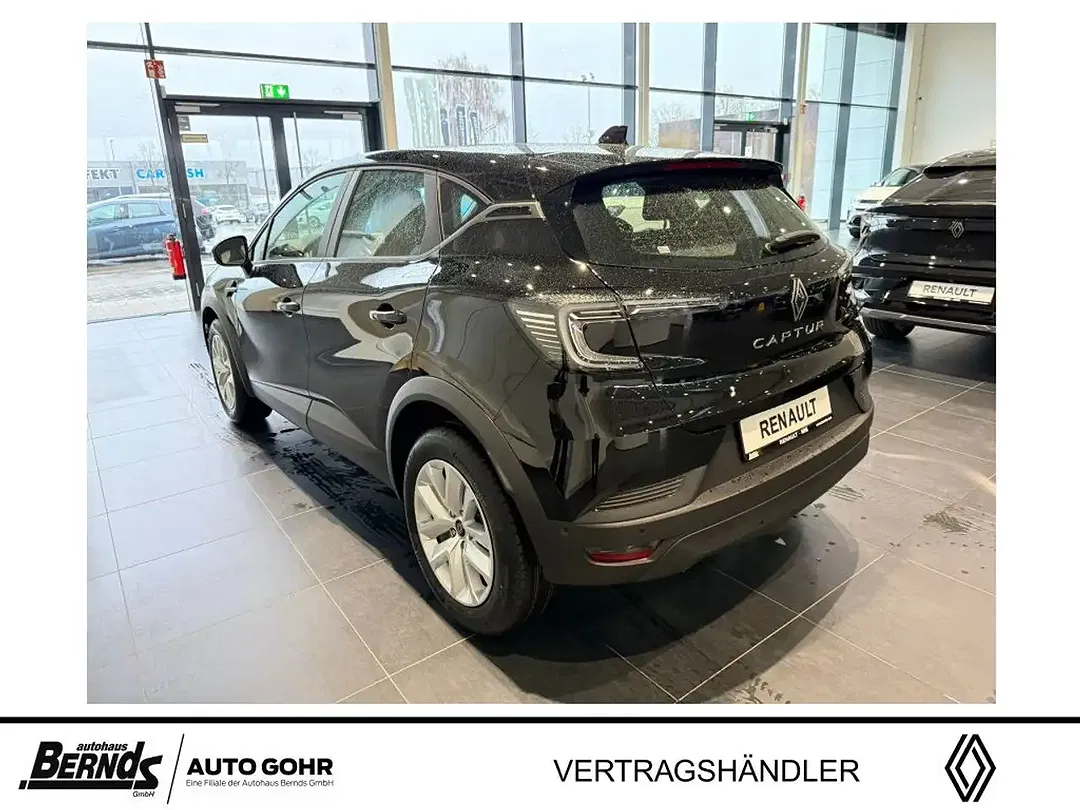 Renault Captur - Thumbnail 3