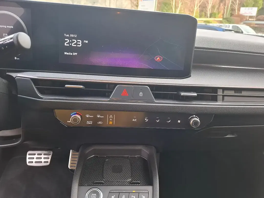 Kia Stonic - Thumbnail 14