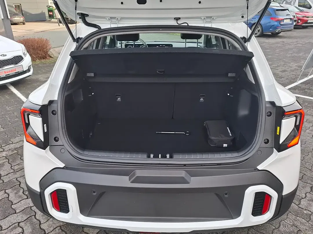 Kia Stonic - Thumbnail 9