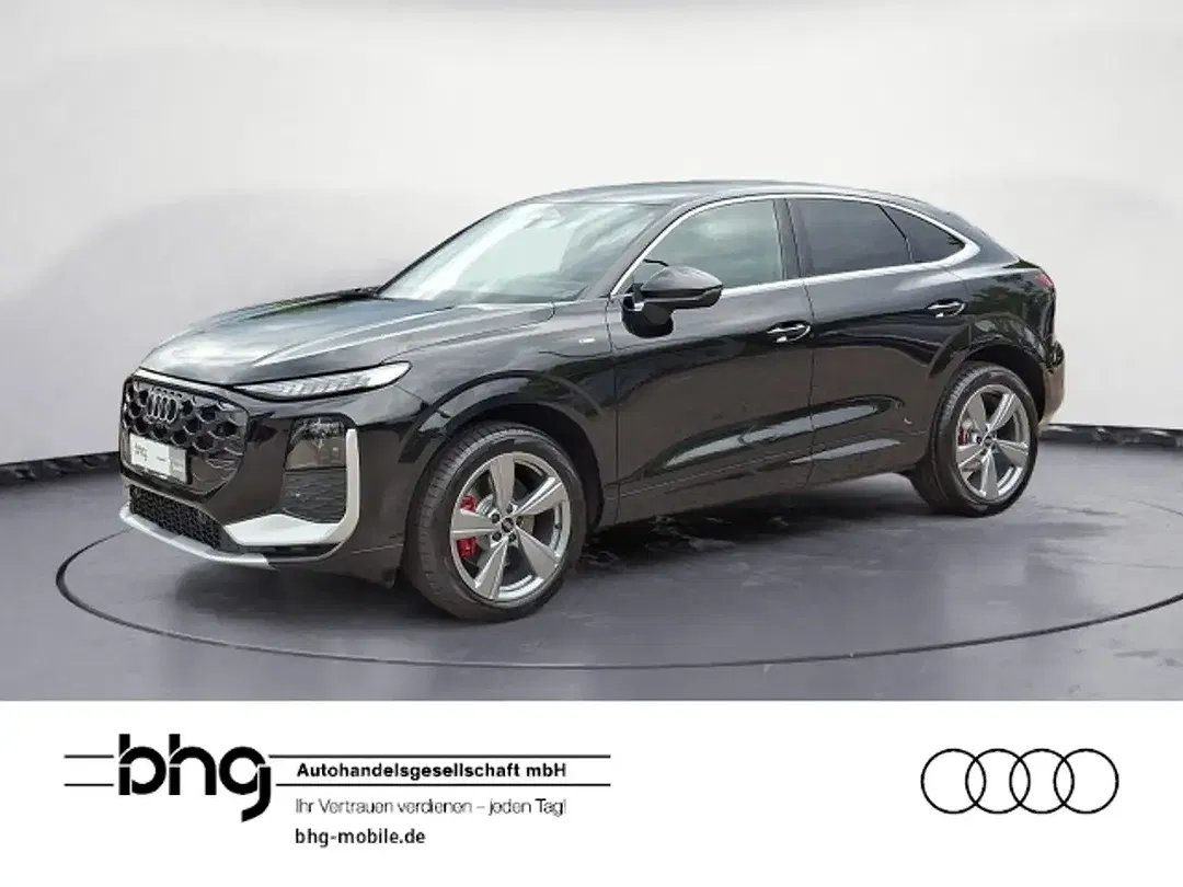 Audi Q3 - Thumbnail 1