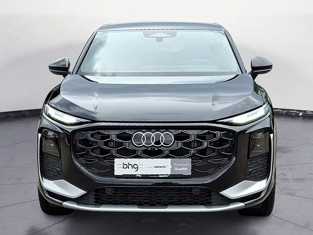 Audi Q3 - Thumbnail 3