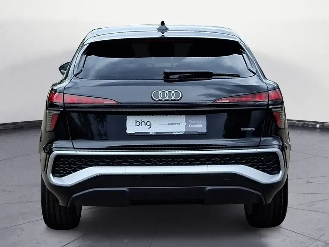 Audi Q3 - Thumbnail 5