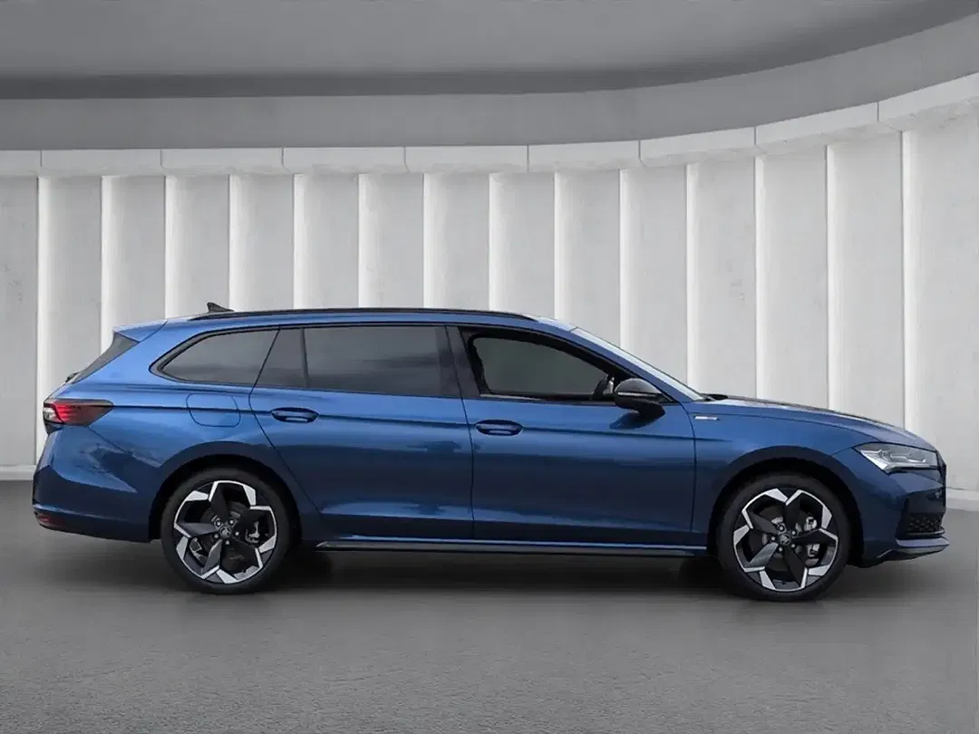 Skoda Superb - Thumbnail 2