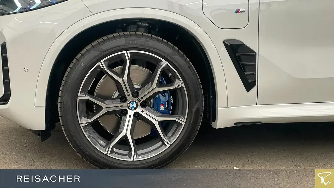 BMW X5 - Thumbnail 3