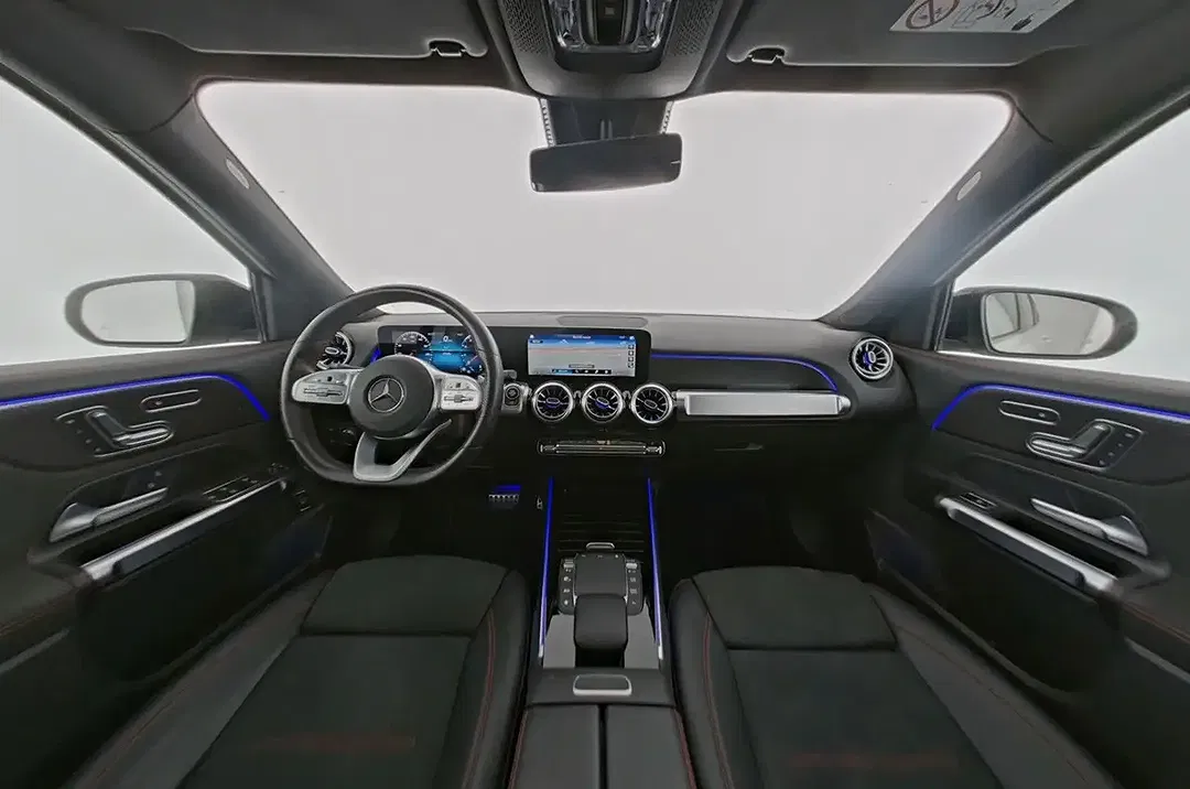 Mercedes-Benz GLB 200 - Thumbnail 11