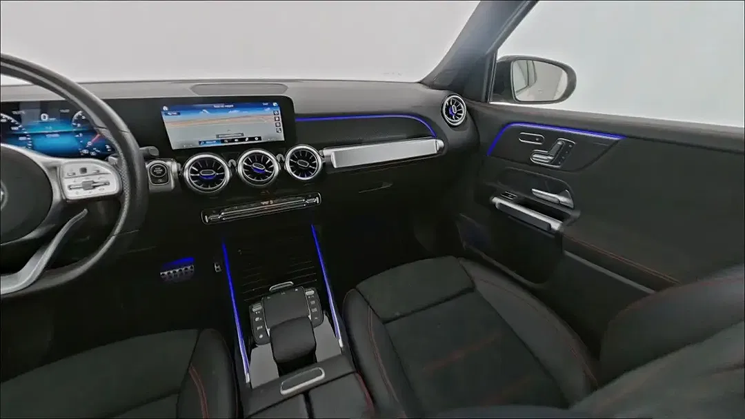 Mercedes-Benz GLB 200 - Thumbnail 14