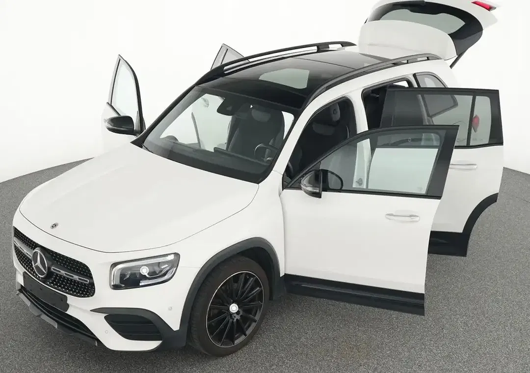 Mercedes-Benz GLB 200 - Thumbnail 15
