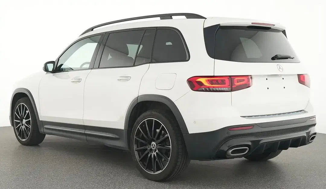 Mercedes-Benz GLB 200 - Thumbnail 3