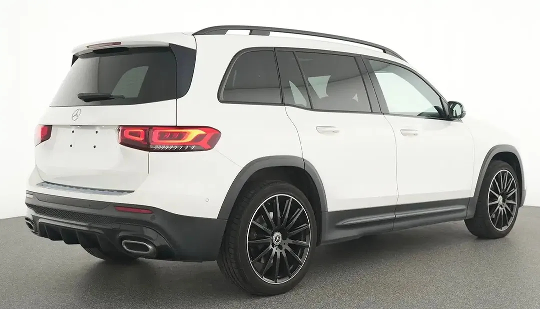Mercedes-Benz GLB 200 - Thumbnail 4