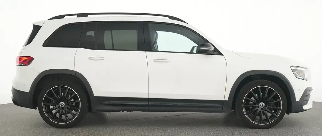 Mercedes-Benz GLB 200 - Thumbnail 8