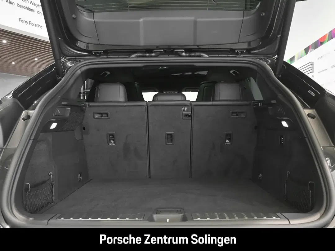 Porsche Macan - Thumbnail 10