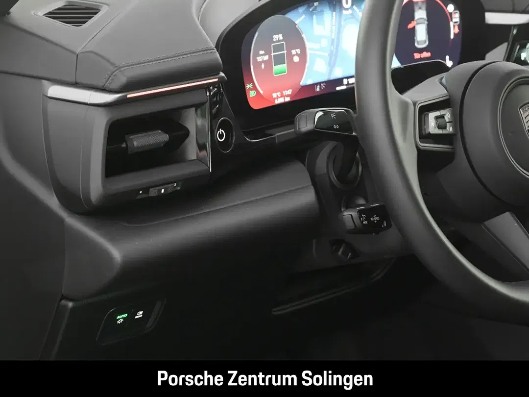 Porsche Macan - Thumbnail 12