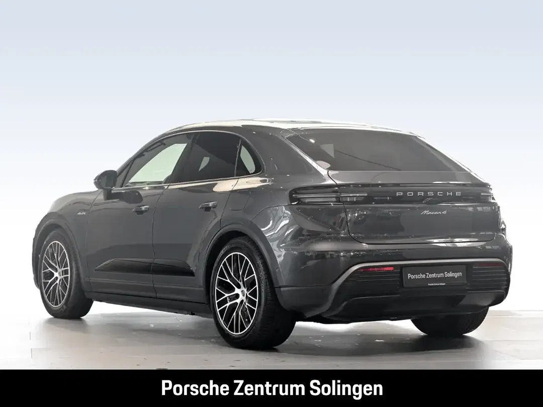 Porsche Macan - Thumbnail 3