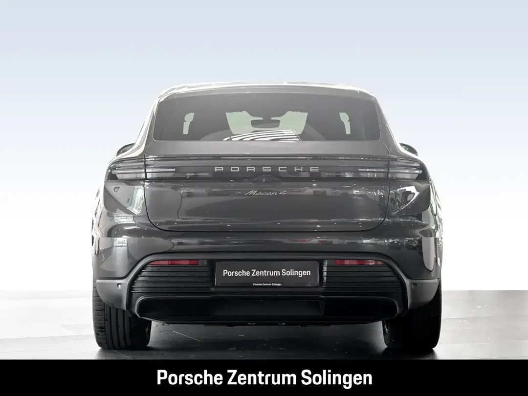 Porsche Macan - Thumbnail 5