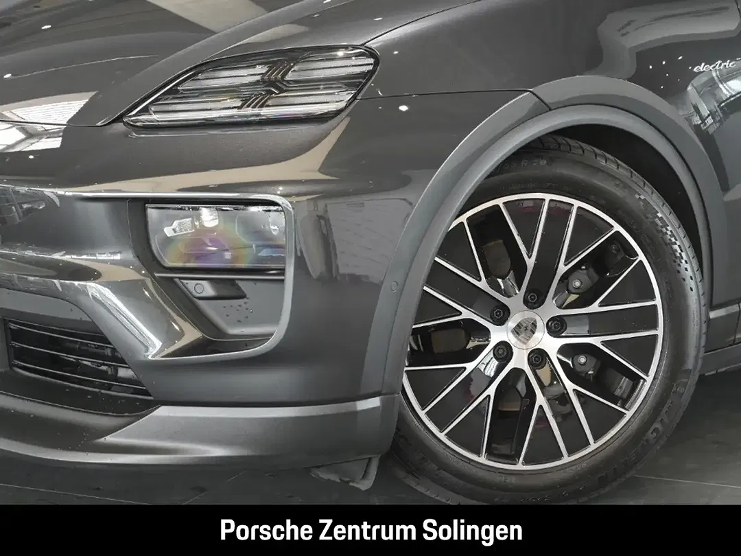 Porsche Macan - Thumbnail 6