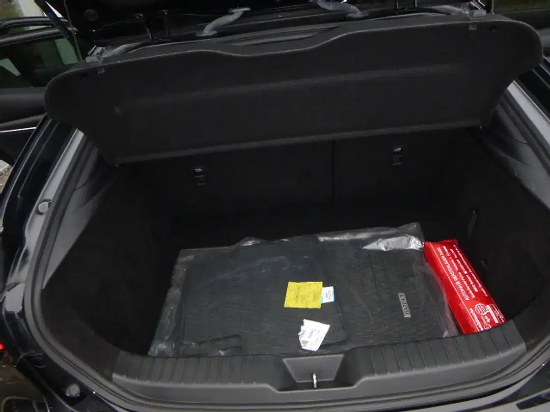Mazda 3 - Thumbnail 9