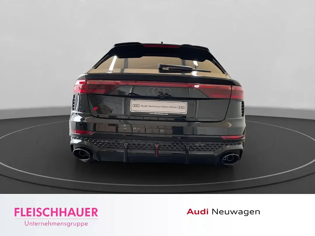 Audi RS Q8 - Thumbnail 6