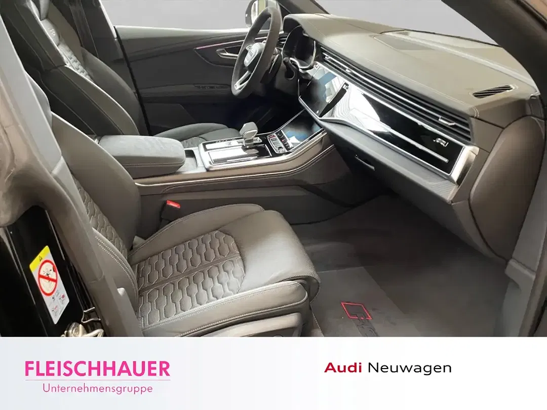 Audi RS Q8 - Thumbnail 9