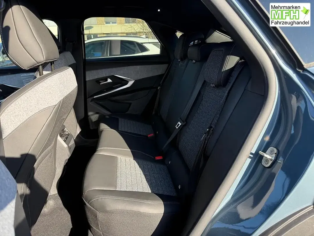 Peugeot 3008 - Thumbnail 9