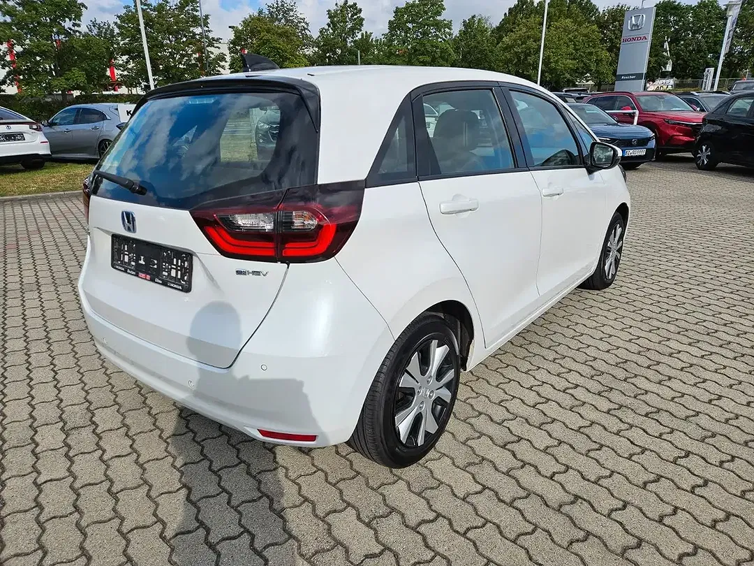 Honda Jazz - Thumbnail 3
