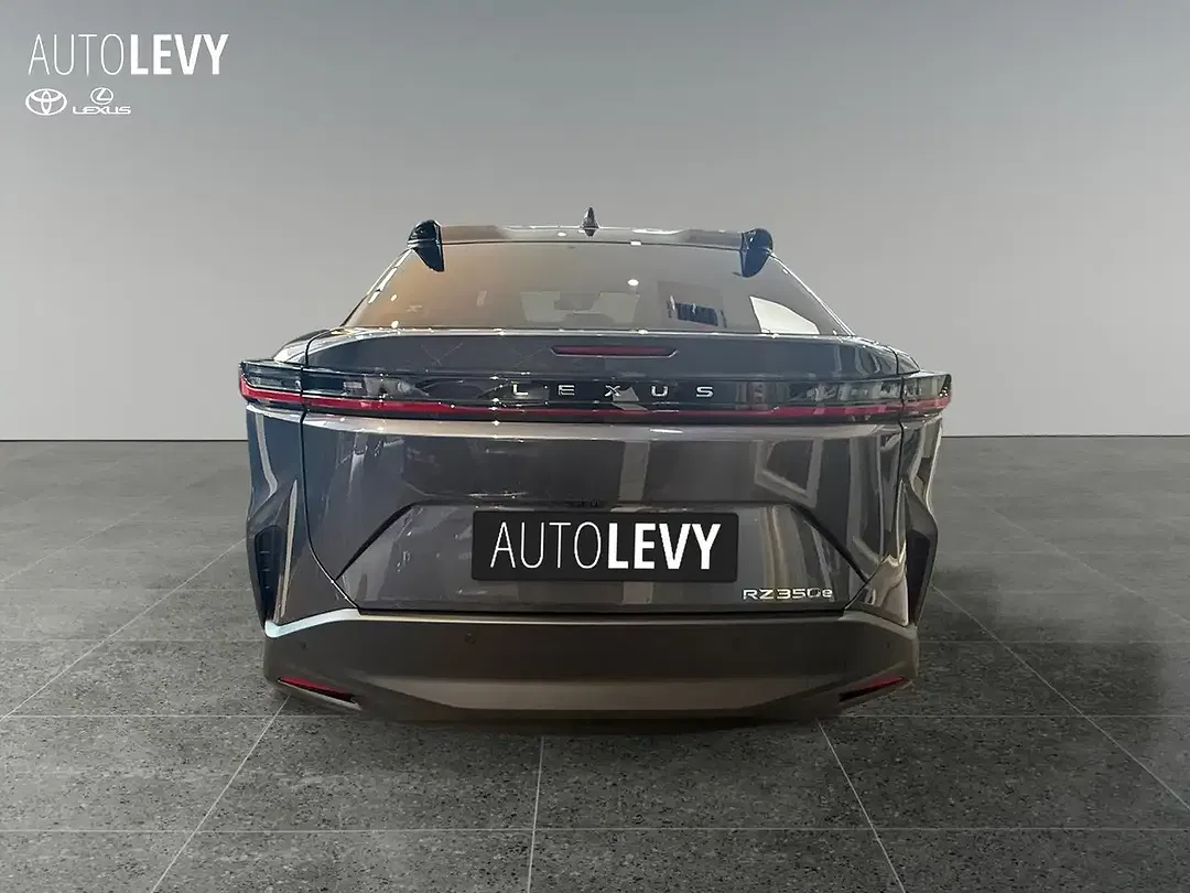 Lexus RZ - Thumbnail 5
