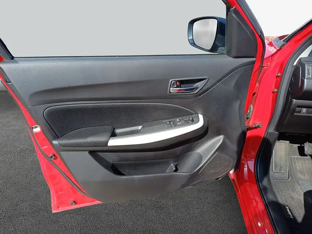 Suzuki Swift - Thumbnail 15