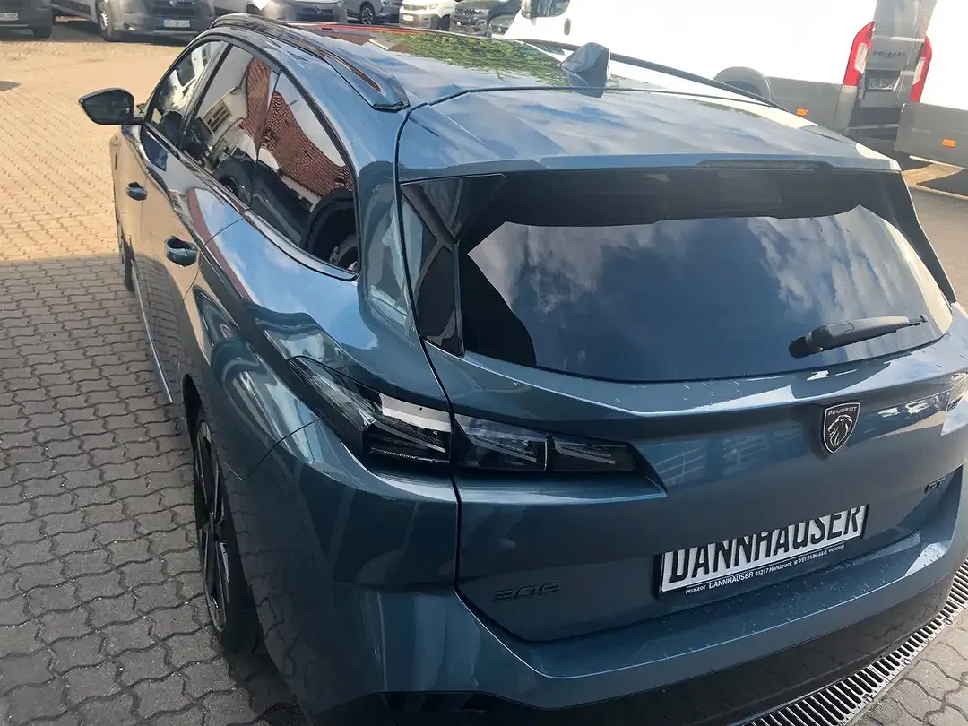 Peugeot 308 - Thumbnail 4