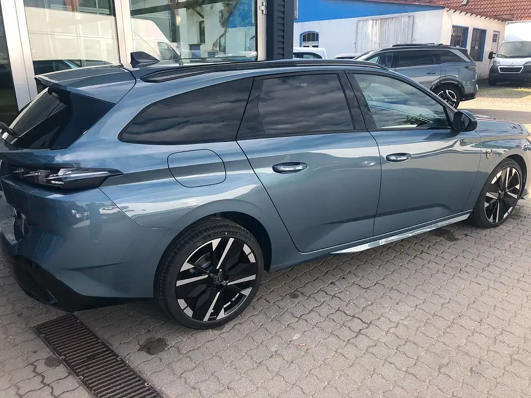 Peugeot 308 - Thumbnail 7