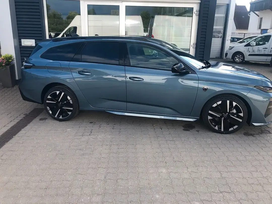Peugeot 308 - Thumbnail 8