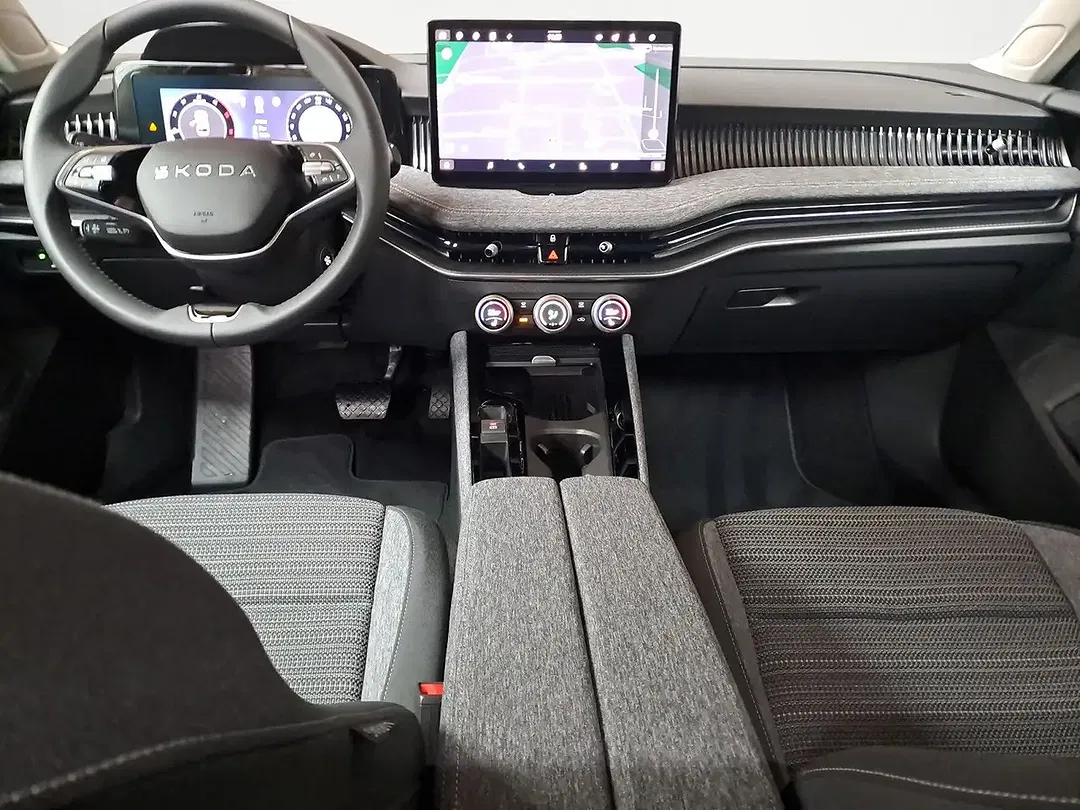 Skoda Superb - Thumbnail 9
