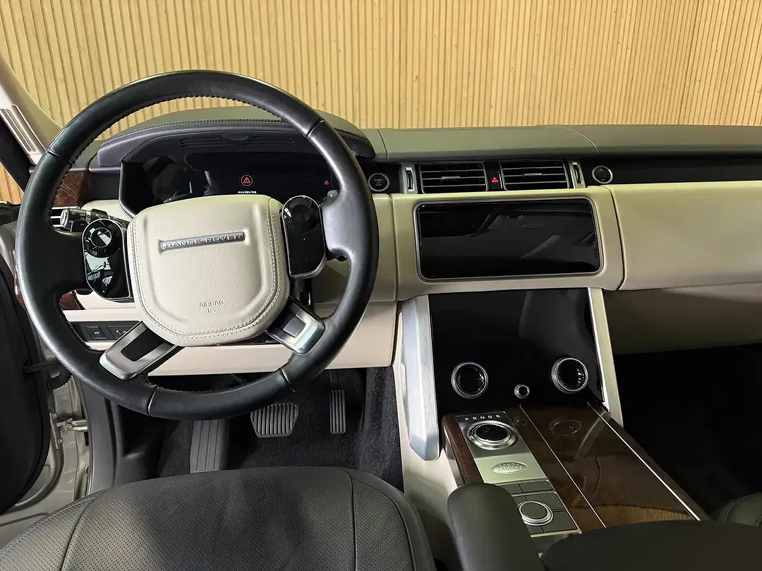 Land Rover Range Rover - Thumbnail 10