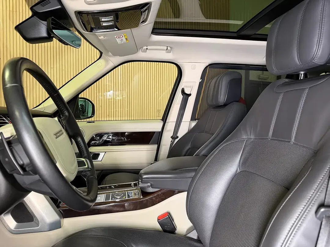 Land Rover Range Rover - Thumbnail 12