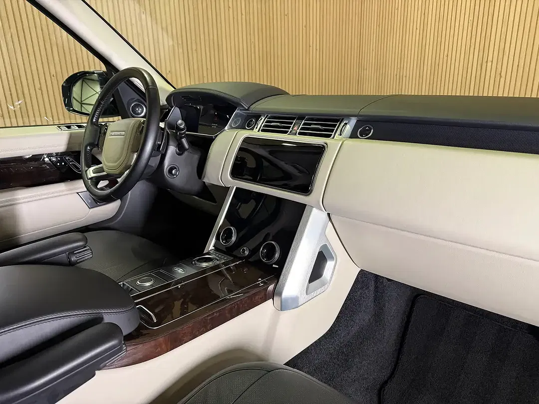 Land Rover Range Rover - Thumbnail 9