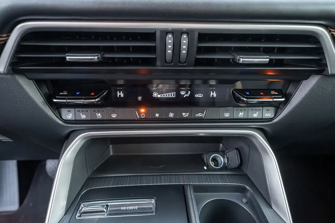 Mazda CX-60 - Thumbnail 12