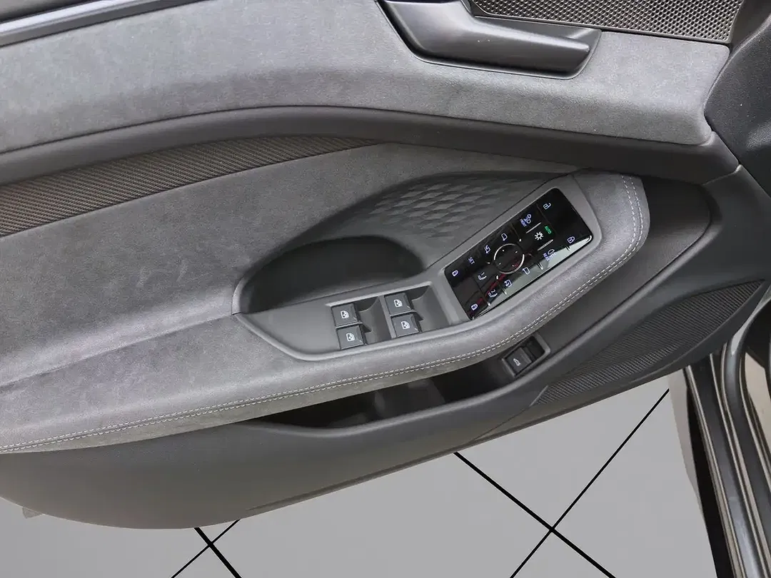 Audi A6 - Thumbnail 11