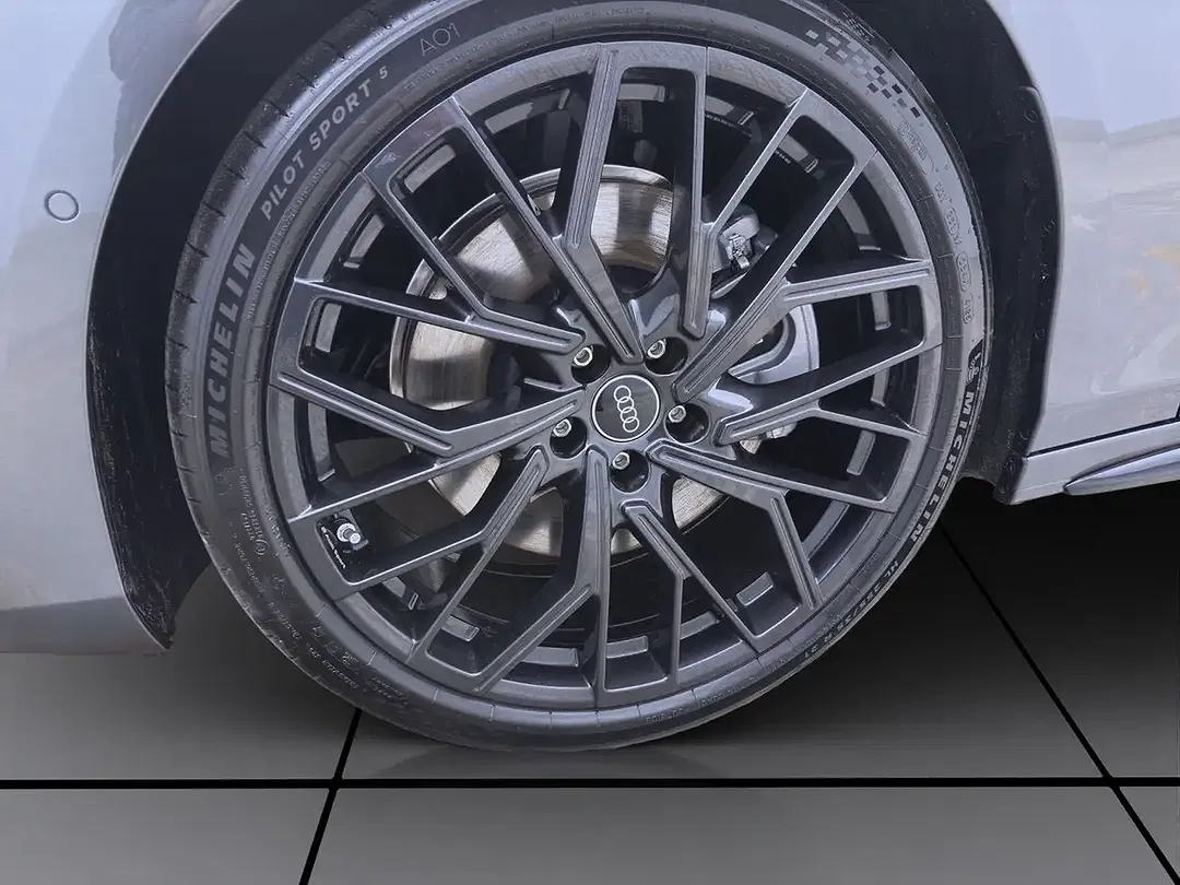 Audi A6 - Thumbnail 9