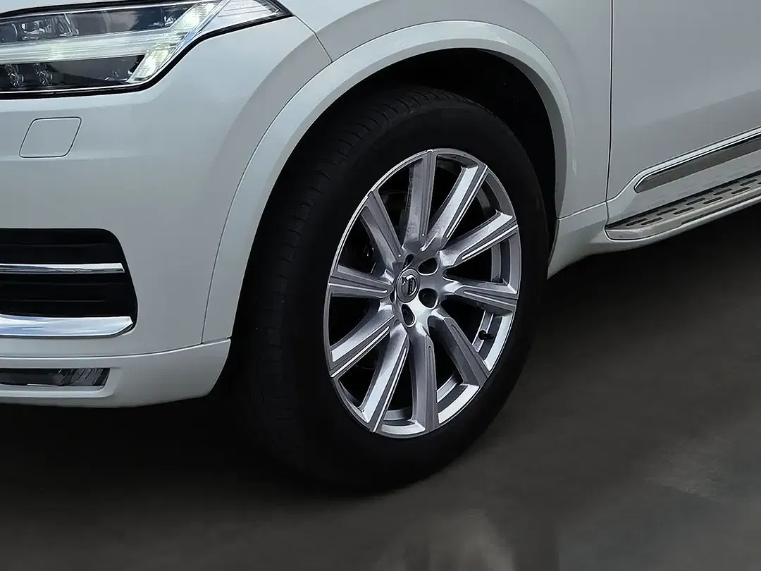 Volvo XC90 - Thumbnail 10