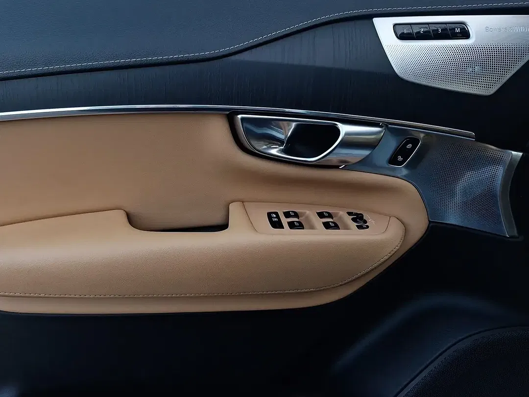 Volvo XC90 - Thumbnail 15