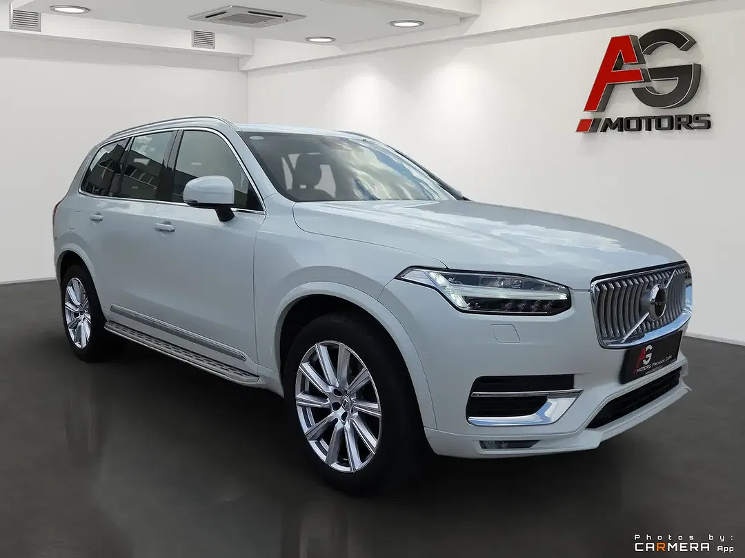 Volvo XC90 - Thumbnail 3