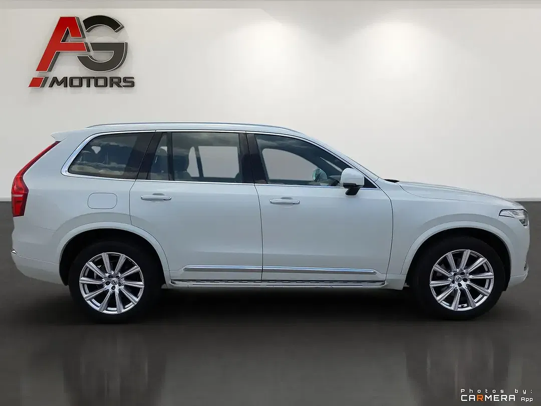 Volvo XC90 - Thumbnail 4