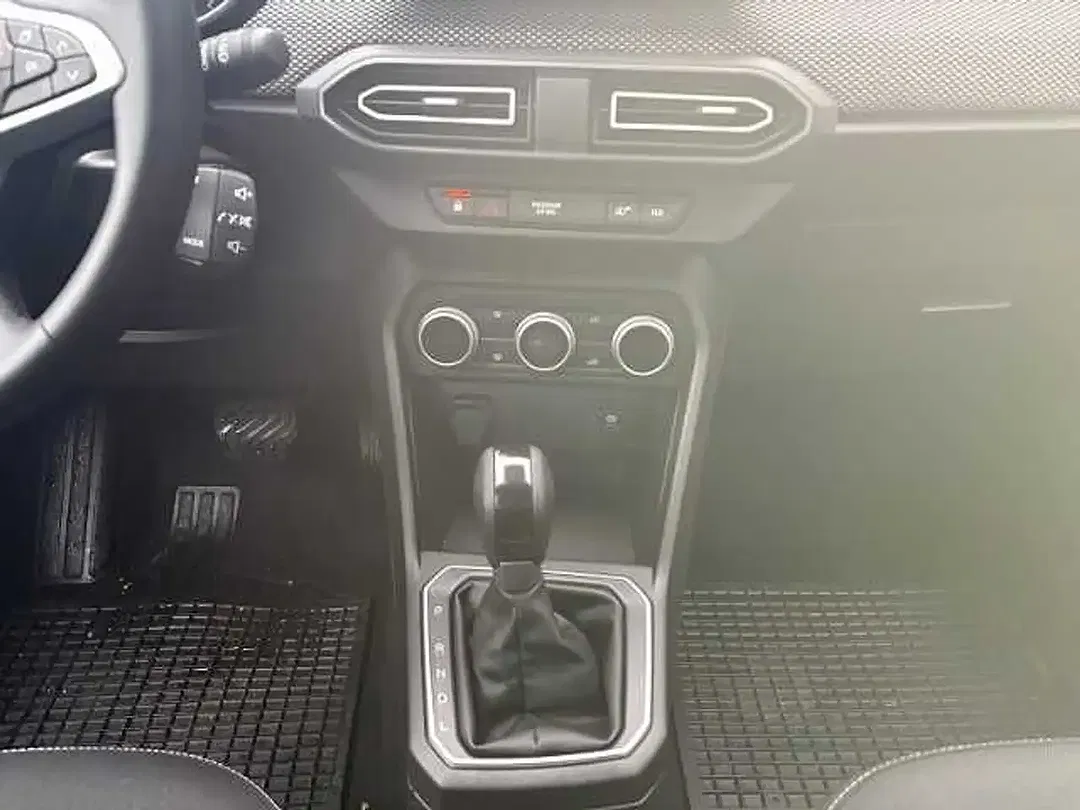 Dacia Sandero - Thumbnail 11
