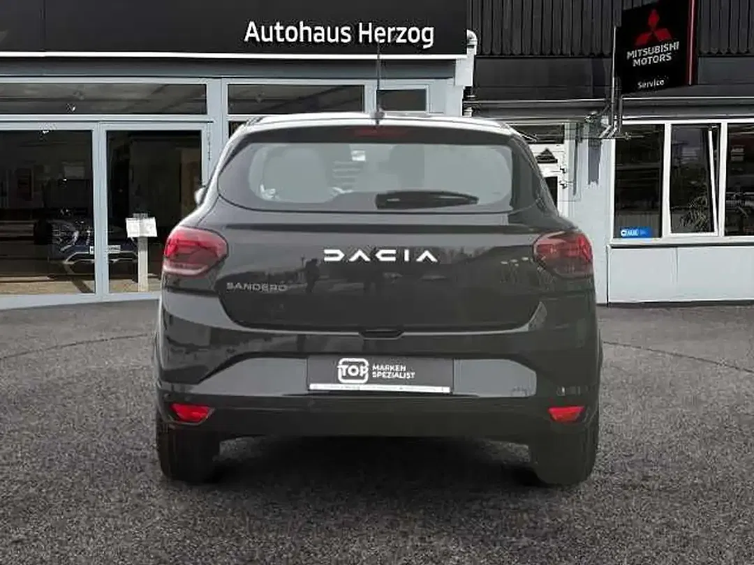 Dacia Sandero - Thumbnail 4