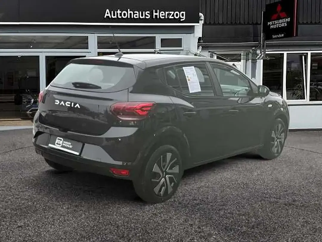 Dacia Sandero - Thumbnail 5